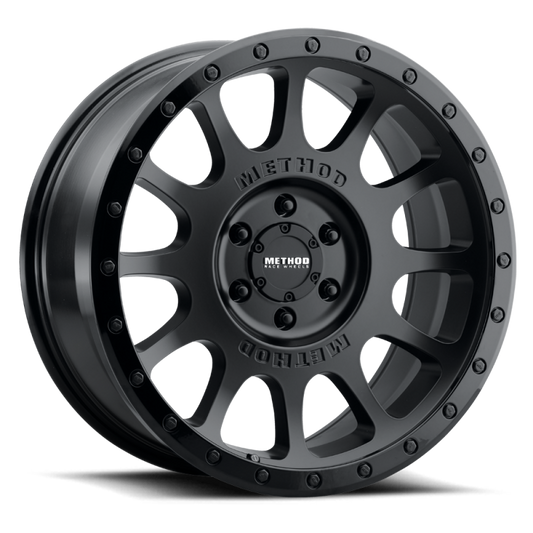Method MR305 NV 18x9 18mm Offset 8x170 130.81mm CB Matte Black/Gloss Black Lip Wheel