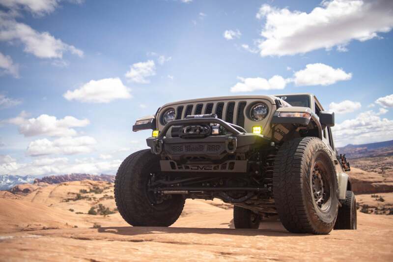 DV8 Offroad 18-23 Jeep Wrangler JL/JT Front Bumper Sway-Bar Disconnect Motor Skid Plate