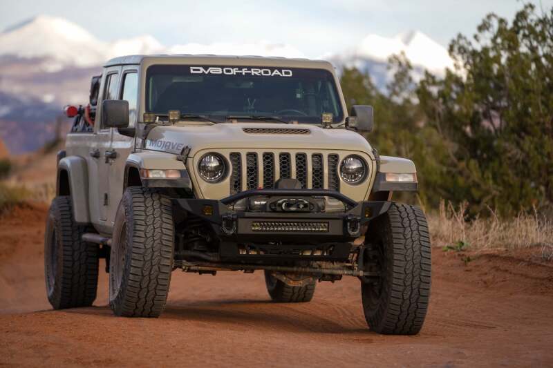 DV8 Offroad 18-23 Jeep Wrangler JL / 20-23 Jeep Gladiator JT FS-7 Mid-Width Winch Front Bumper