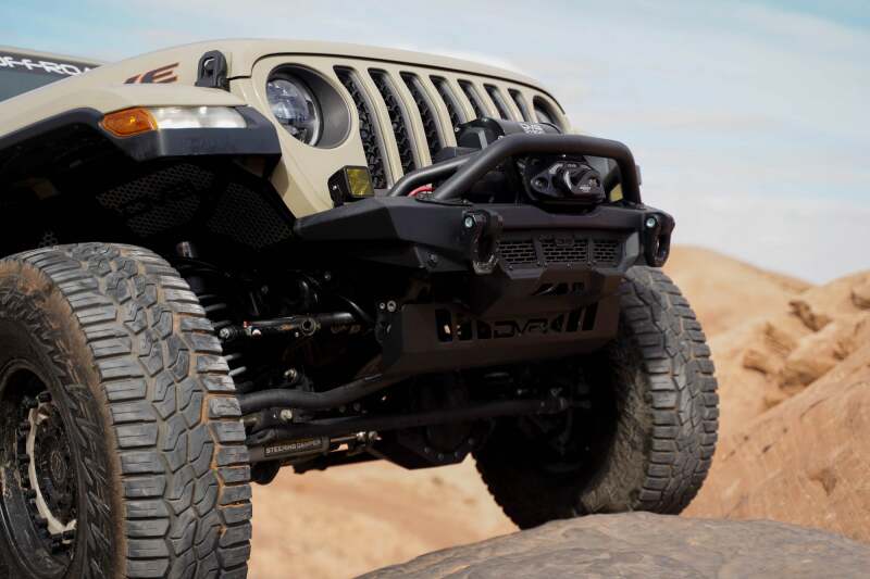 DV8 Offroad 18-23 Jeep Wrangler JL/JT Front Bumper Sway-Bar Disconnect Motor Skid Plate